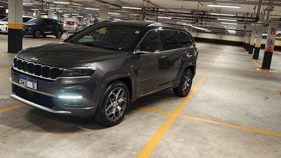 JEEP COMMANDER 1.3 T270 TURBO FLEX OVERLAND AT6 JEEP COMMANDER 1.3 T270 TURBO FLEX OVERLAND AT6